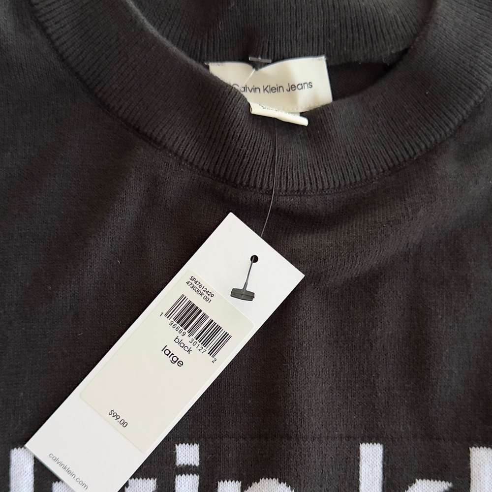 Calvin Klein Black Crewneck Sweater for Men - Picture 11 of 11